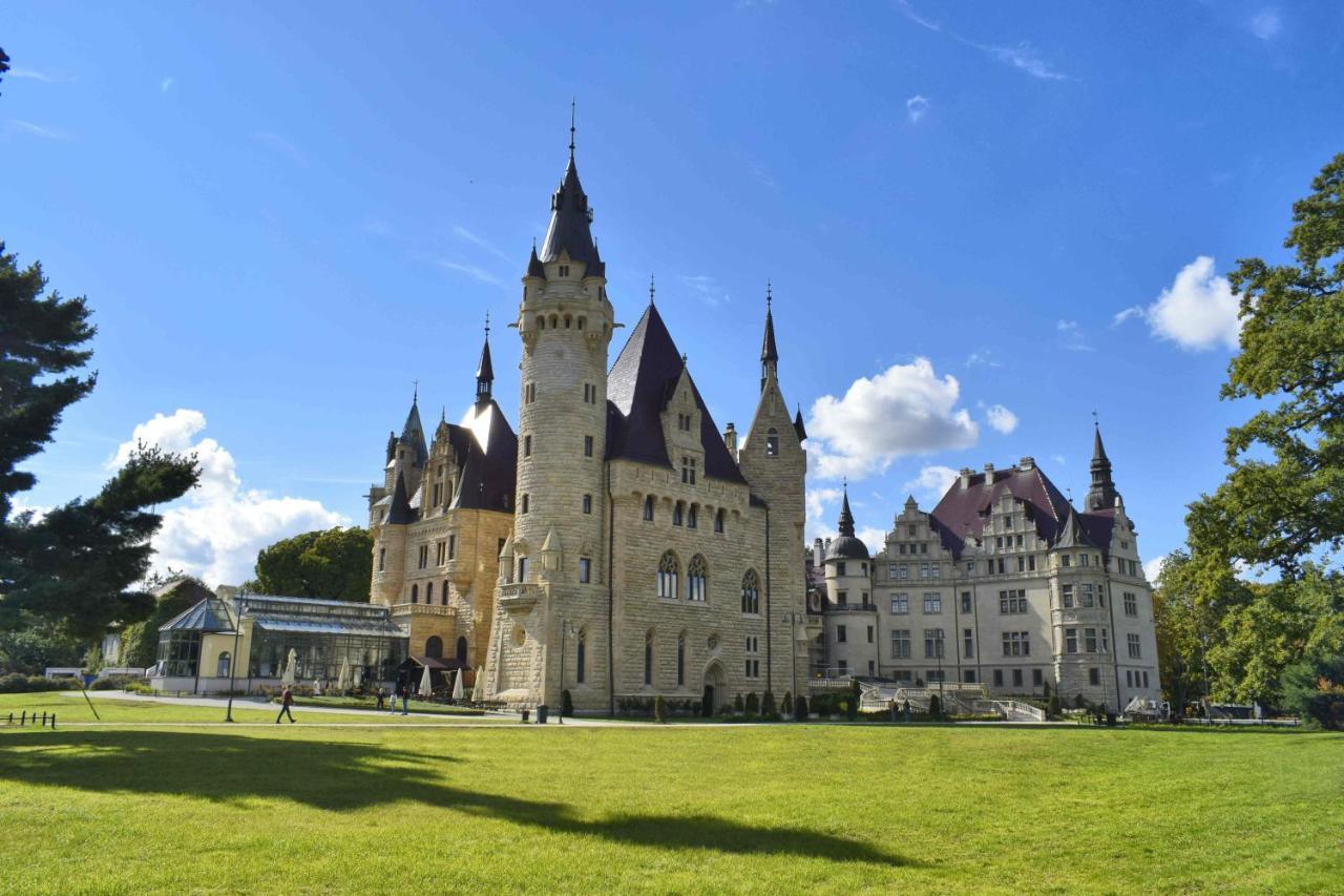 Hôtel Moszna Zamek Extérieur photo