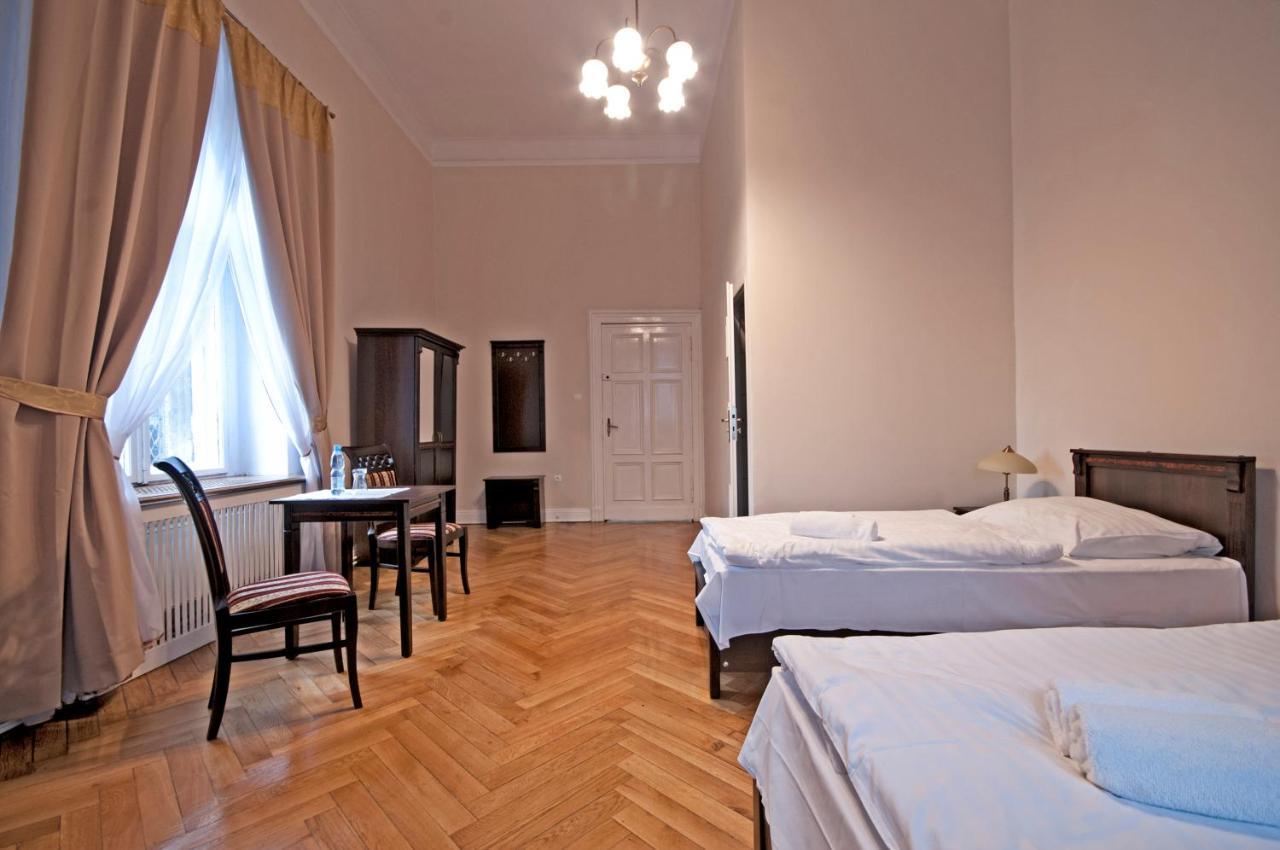 Hôtel Moszna Zamek Extérieur photo